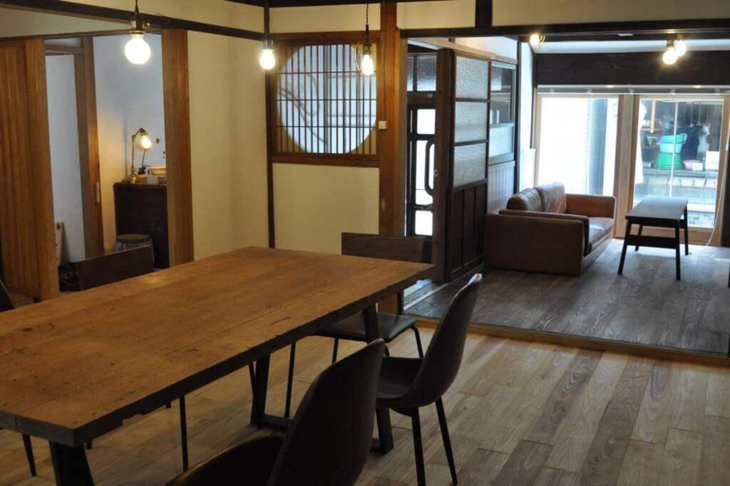 呼子の港路地の古民家一棟貸切宿梵soyogi Karatsu Luaran gambar